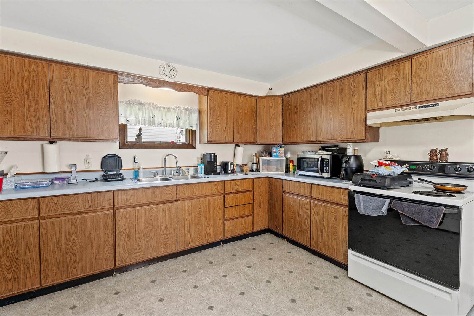 81 Parker Street, Brewer, ME 04412