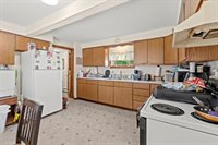 81 Parker Street, Brewer, ME 04412