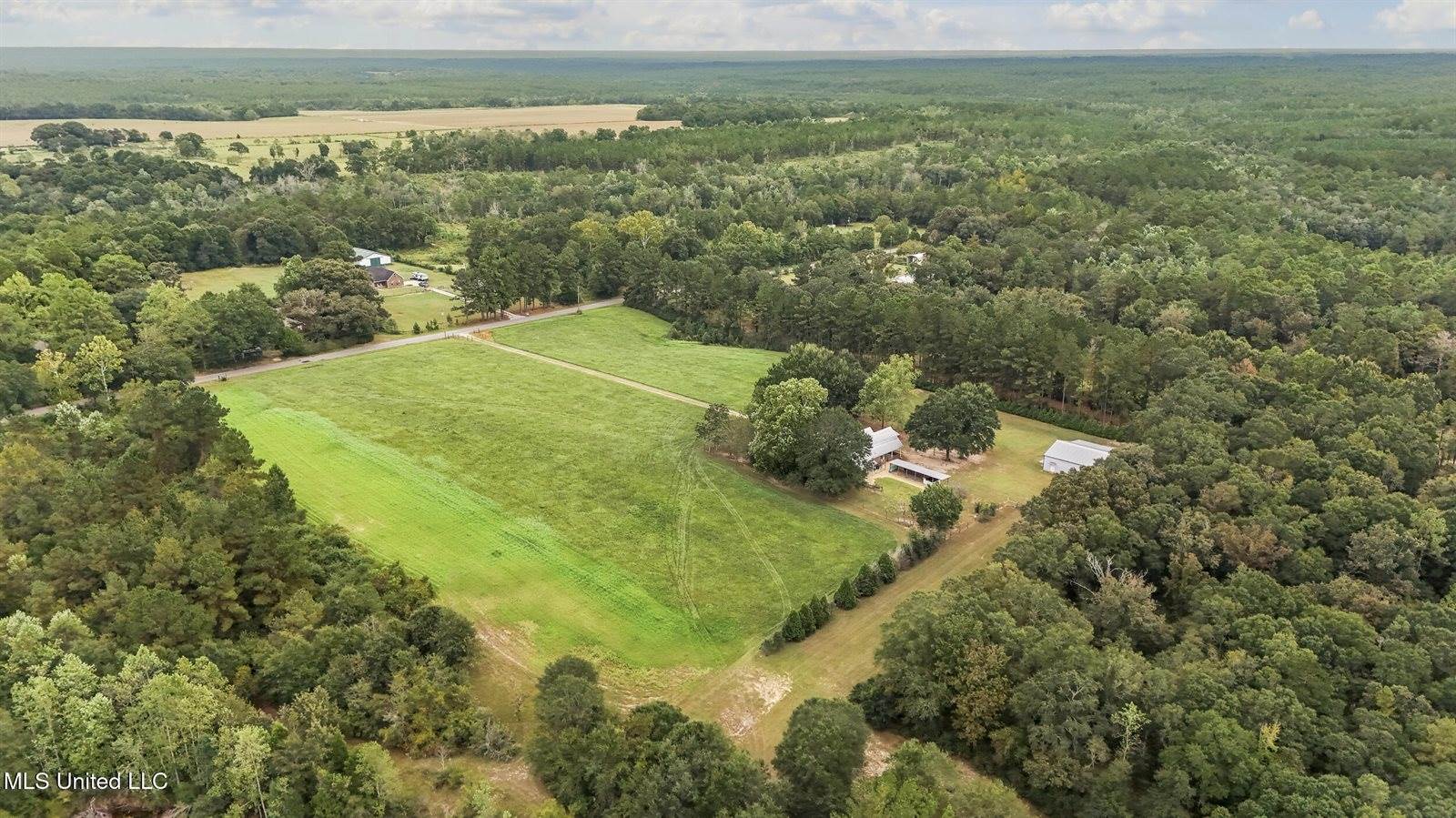 2134 Crenshaw Road, Lucedale, MS 39452