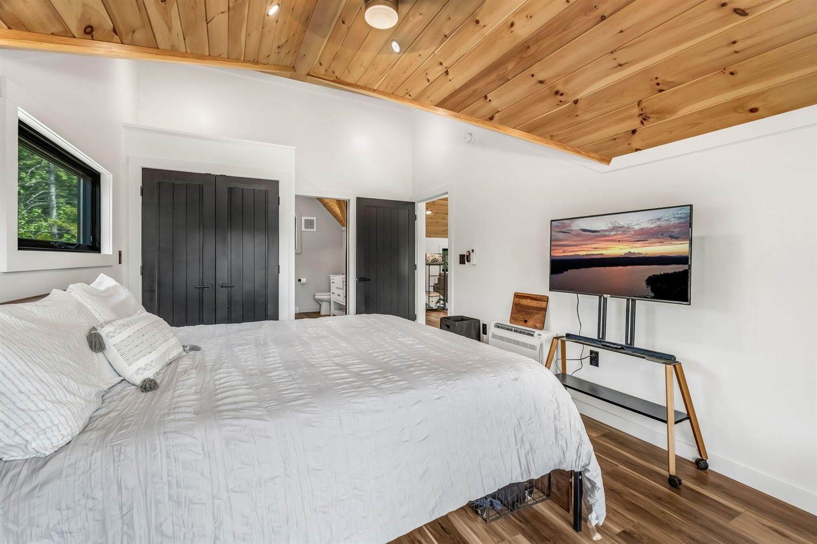 39 Pratt Lane, Danforth, ME 04424