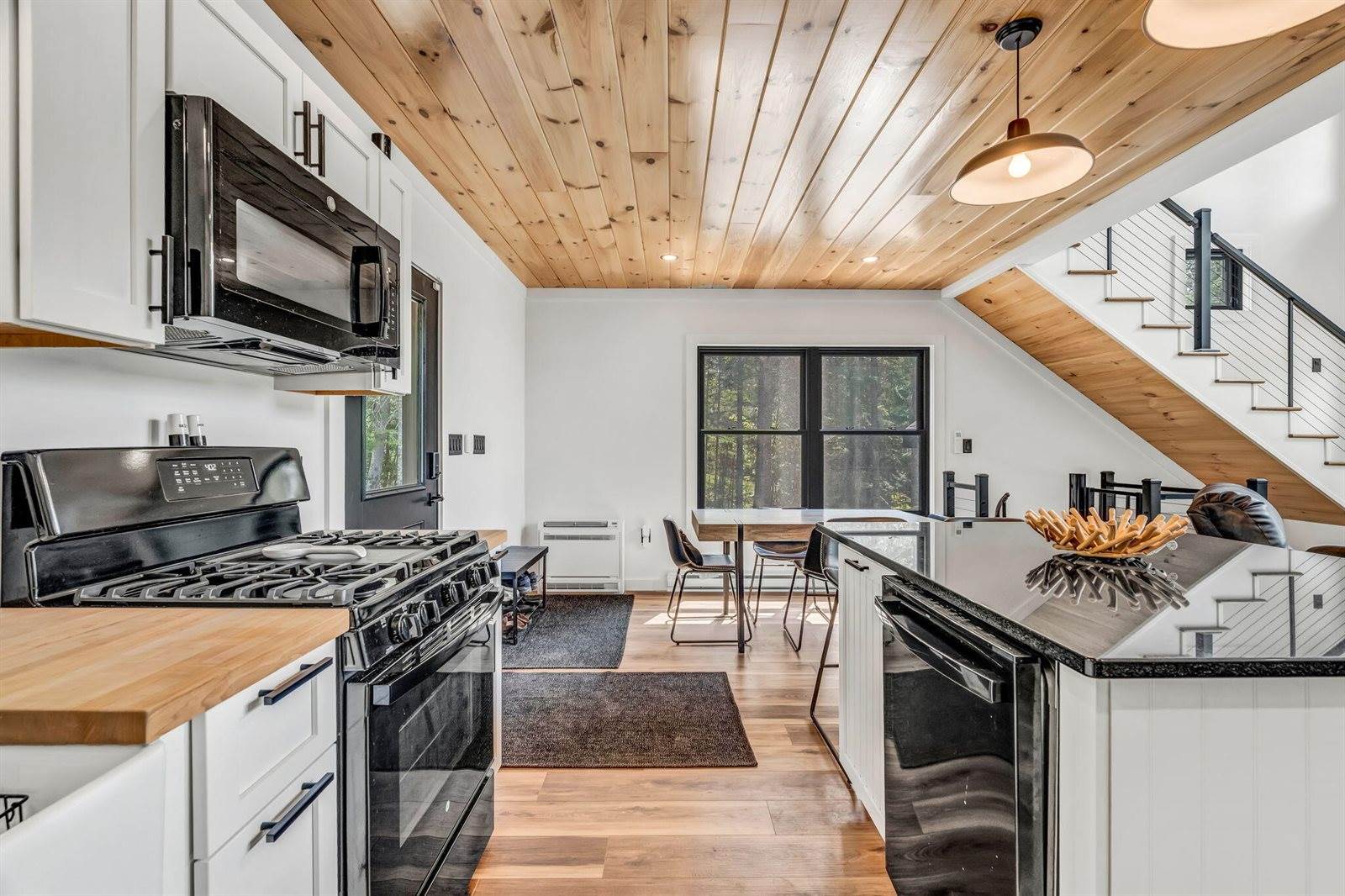 39 Pratt Lane, Danforth, ME 04424