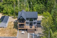 39 Pratt Lane, Danforth, ME 04424