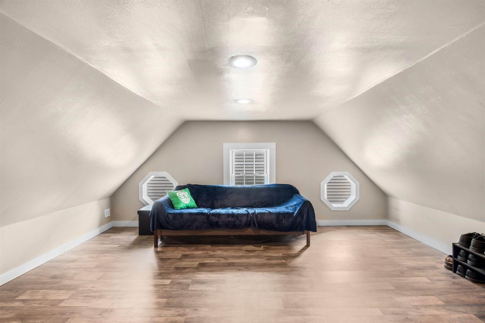 42 Lagrange Road, Howland, ME 04448