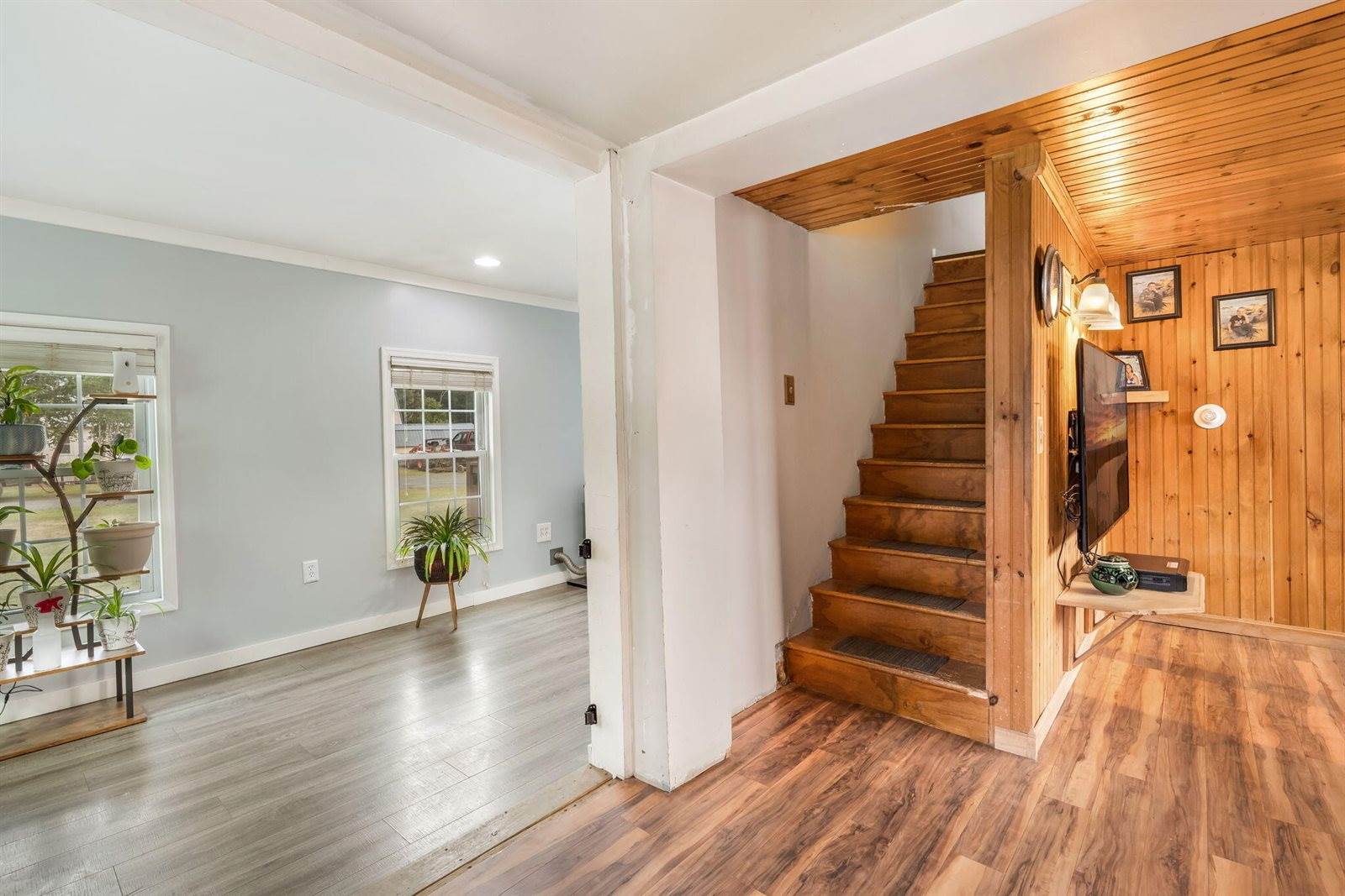 42 Lagrange Road, Howland, ME 04448