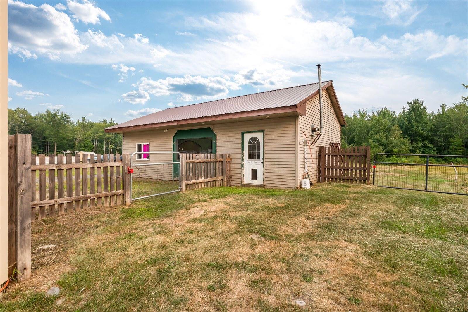 42 Lagrange Road, Howland, ME 04448