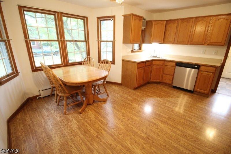 89 Pearl St, Bridgewater Township, NJ 08807