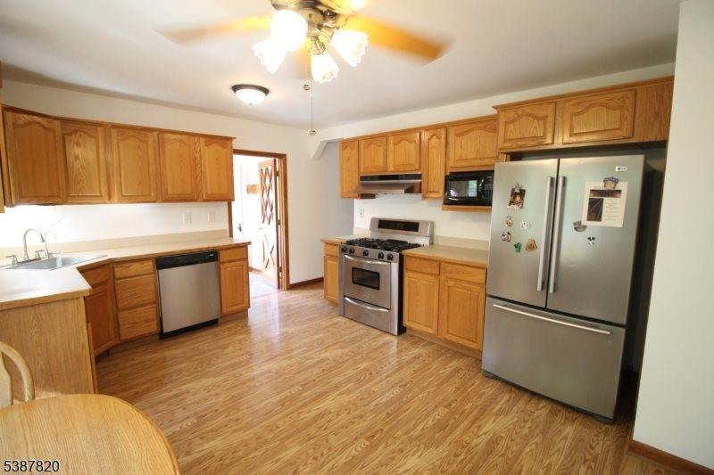 89 Pearl St, Bridgewater Township, NJ 08807