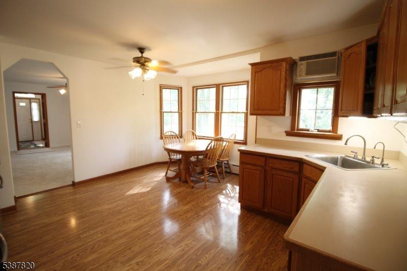 89 Pearl St, Bridgewater Township, NJ 08807