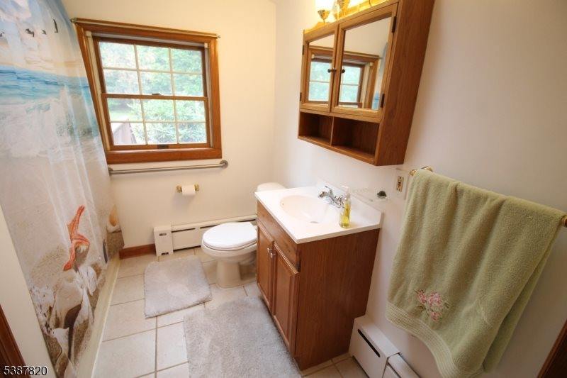 89 Pearl St, Bridgewater Township, NJ 08807