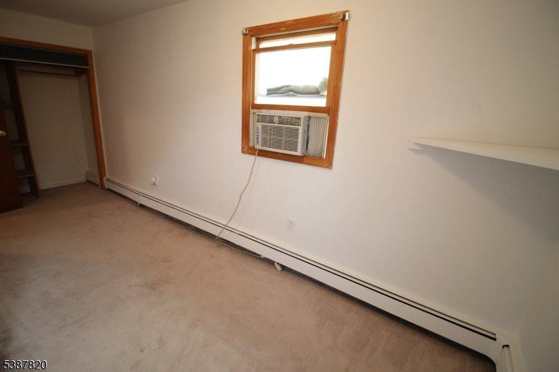 89 Pearl St, Bridgewater Township, NJ 08807