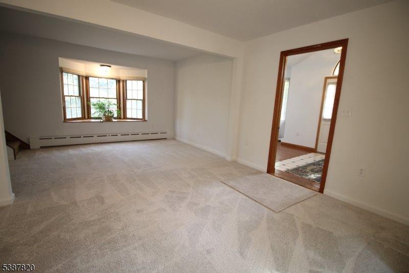 89 Pearl St, Bridgewater Township, NJ 08807