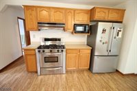 89 Pearl St, Bridgewater Township, NJ 08807