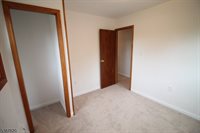 89 Pearl St, Bridgewater Township, NJ 08807