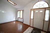 89 Pearl St, Bridgewater Township, NJ 08807