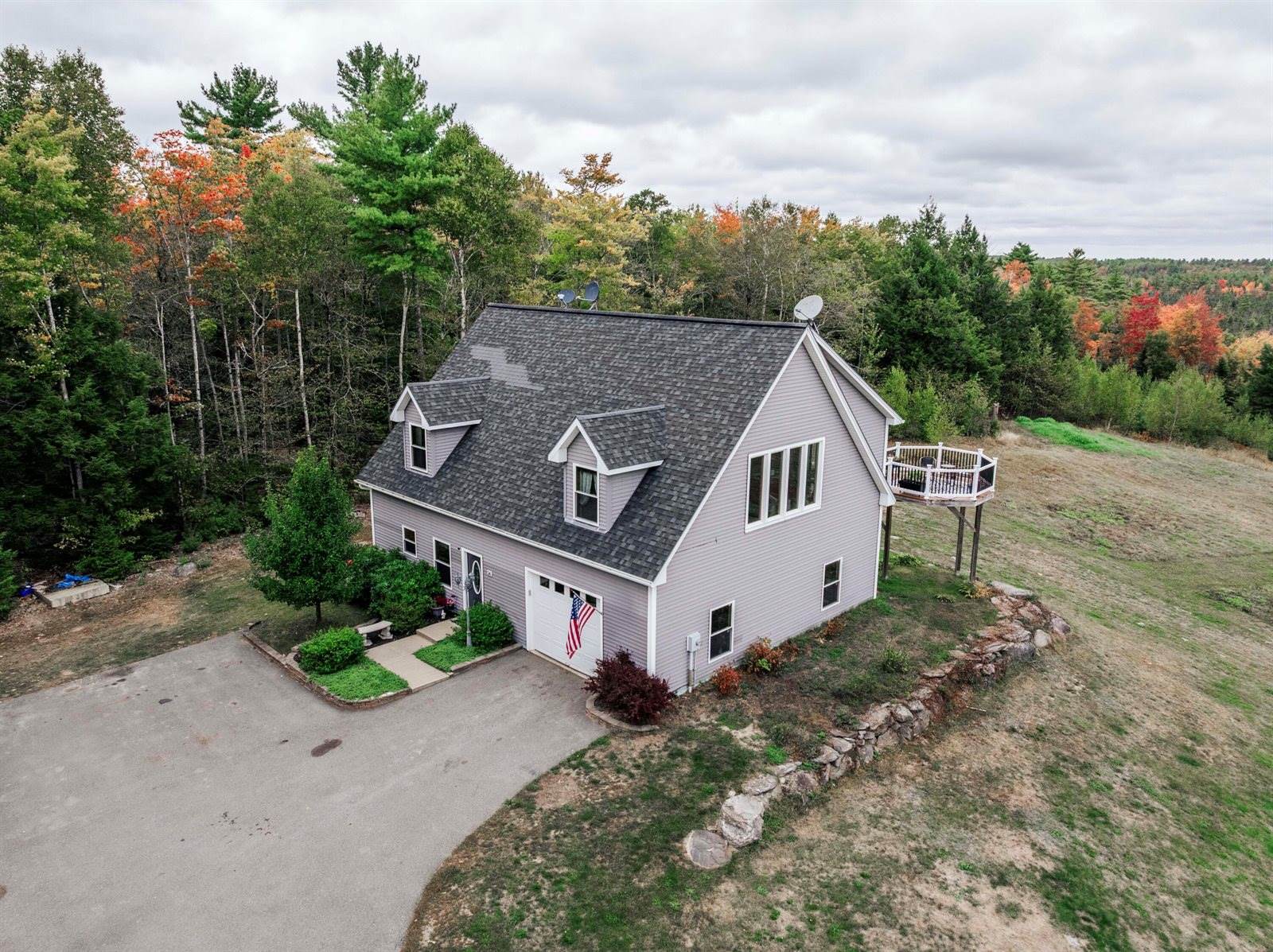 56 Royal Ridge Road, Holden, ME 04429