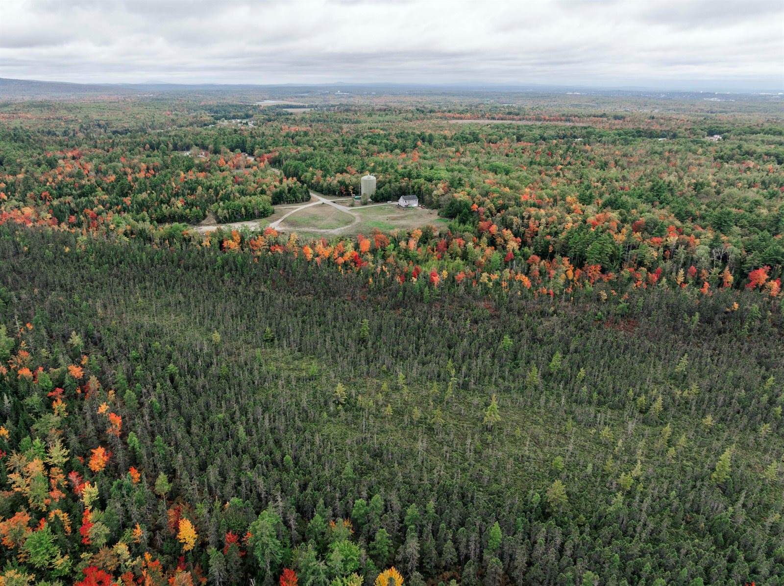 56 Royal Ridge Road, Holden, ME 04429