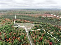 56 Royal Ridge Road, Holden, ME 04429