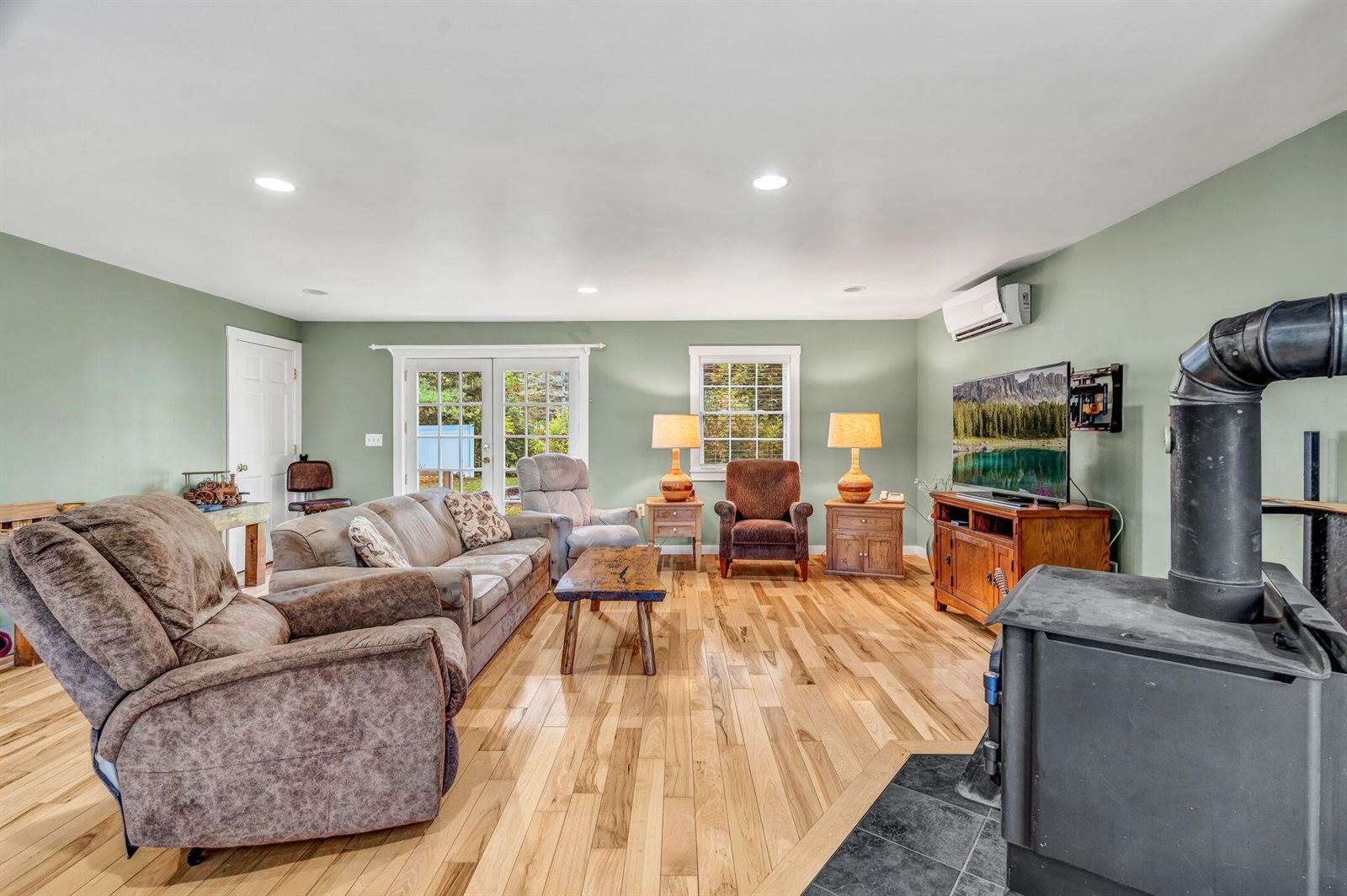3729 Union Street, Levant, ME 04456