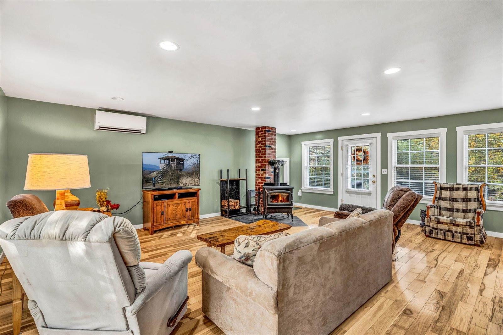 3729 Union Street, Levant, ME 04456