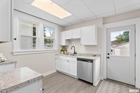 2326 5TH Street, Moline, IL 61265