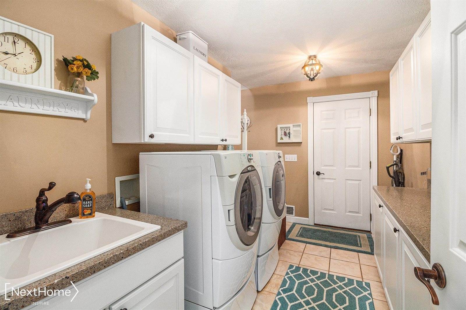 3833 Emmaus Lane, OceolaTownship_Livingston, MI 48855