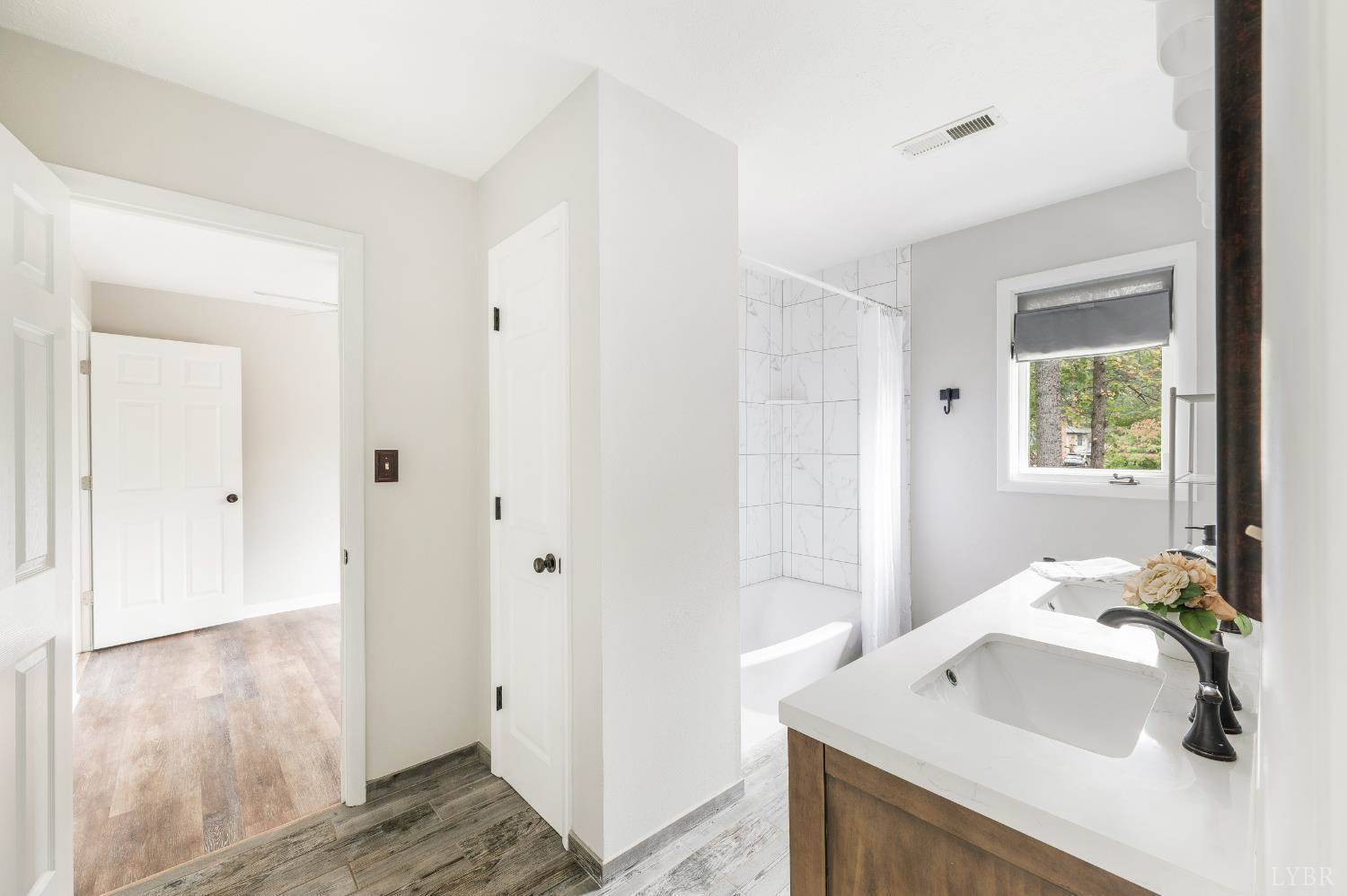 106 Constitution Way, Forest, VA 24551