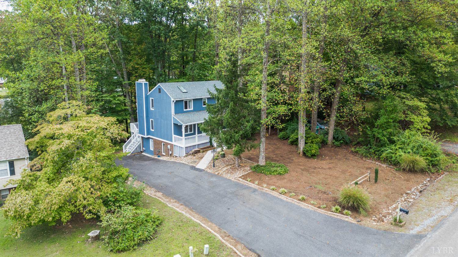 106 Constitution Way, Forest, VA 24551