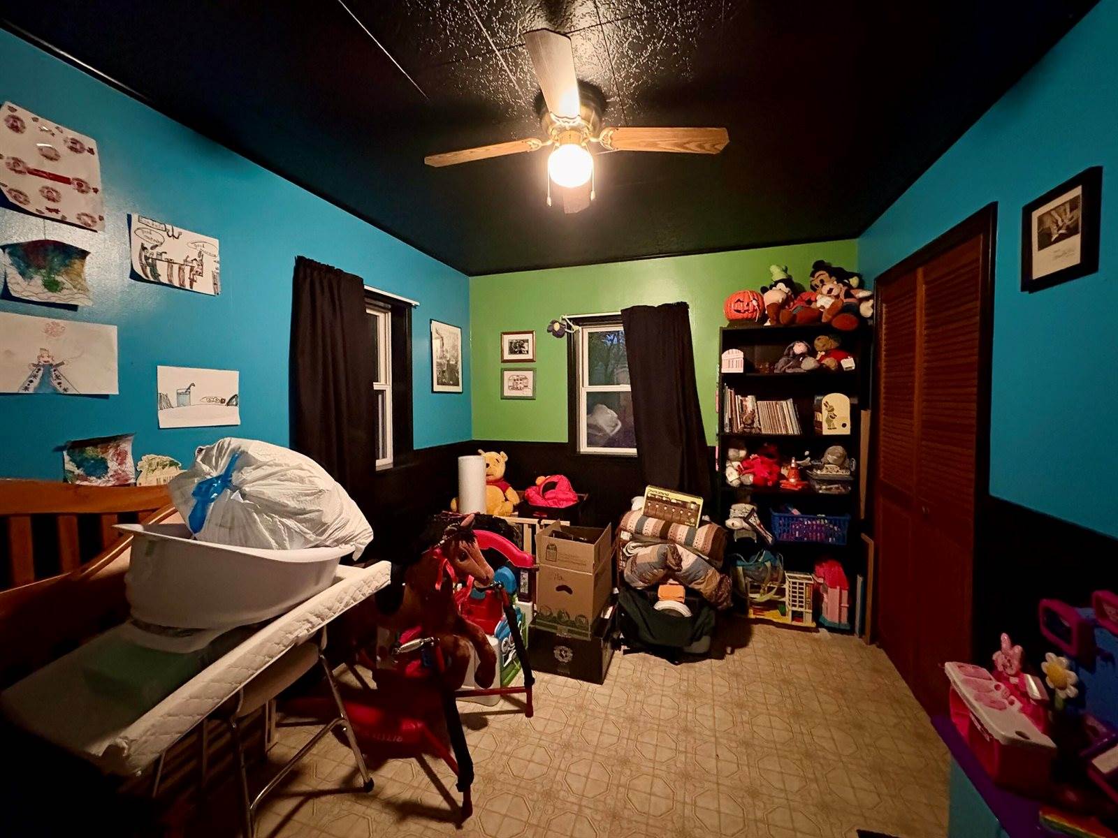 557 Enfield Road, Lincoln, ME 04457