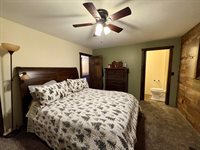 557 Enfield Road, Lincoln, ME 04457