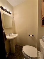 557 Enfield Road, Lincoln, ME 04457