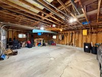 557 Enfield Road, Lincoln, ME 04457