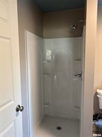 370 Thorn Drive, Toronto, IA 52777