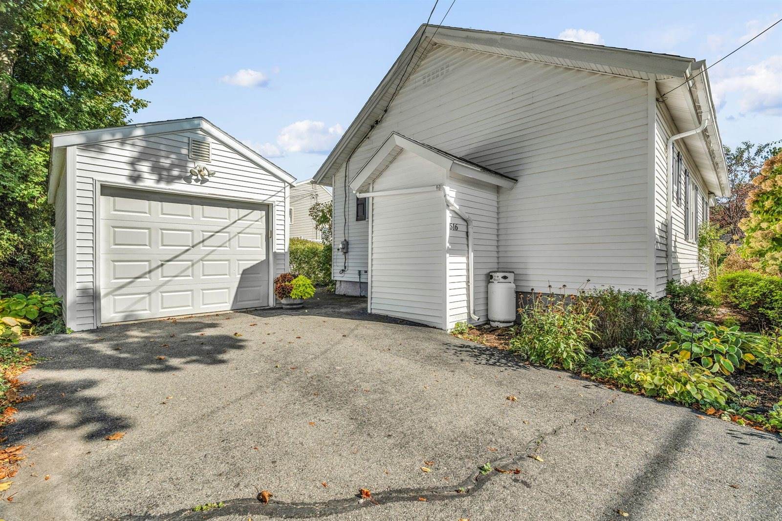 516 North Main Street, Brewer, ME 04412