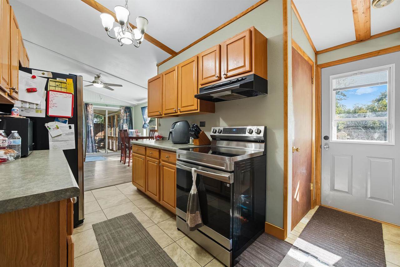 5499 Porter Road, Stevens Point, WI 54482