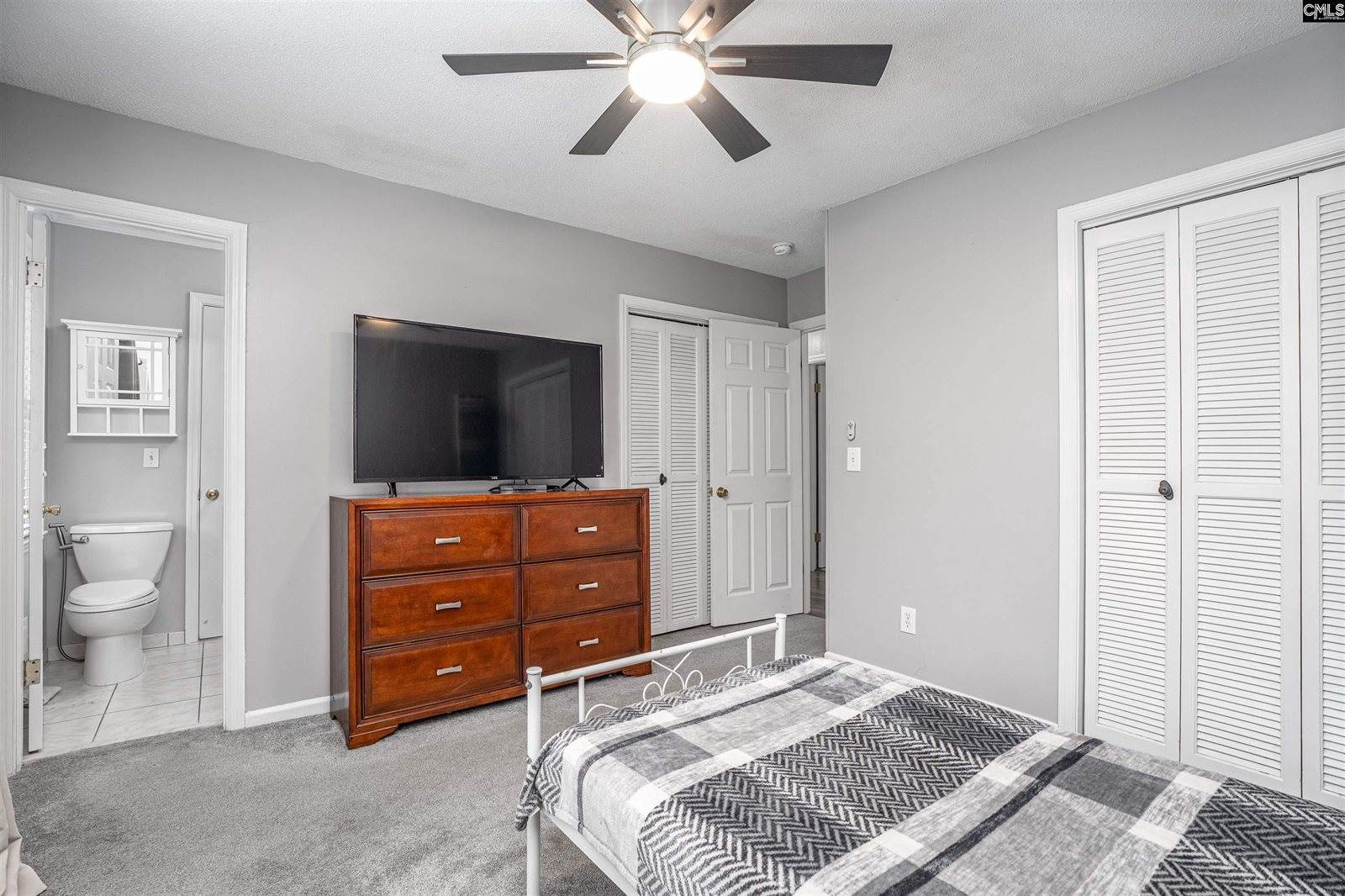 916 Mohegan, West Columbia, SC 29169