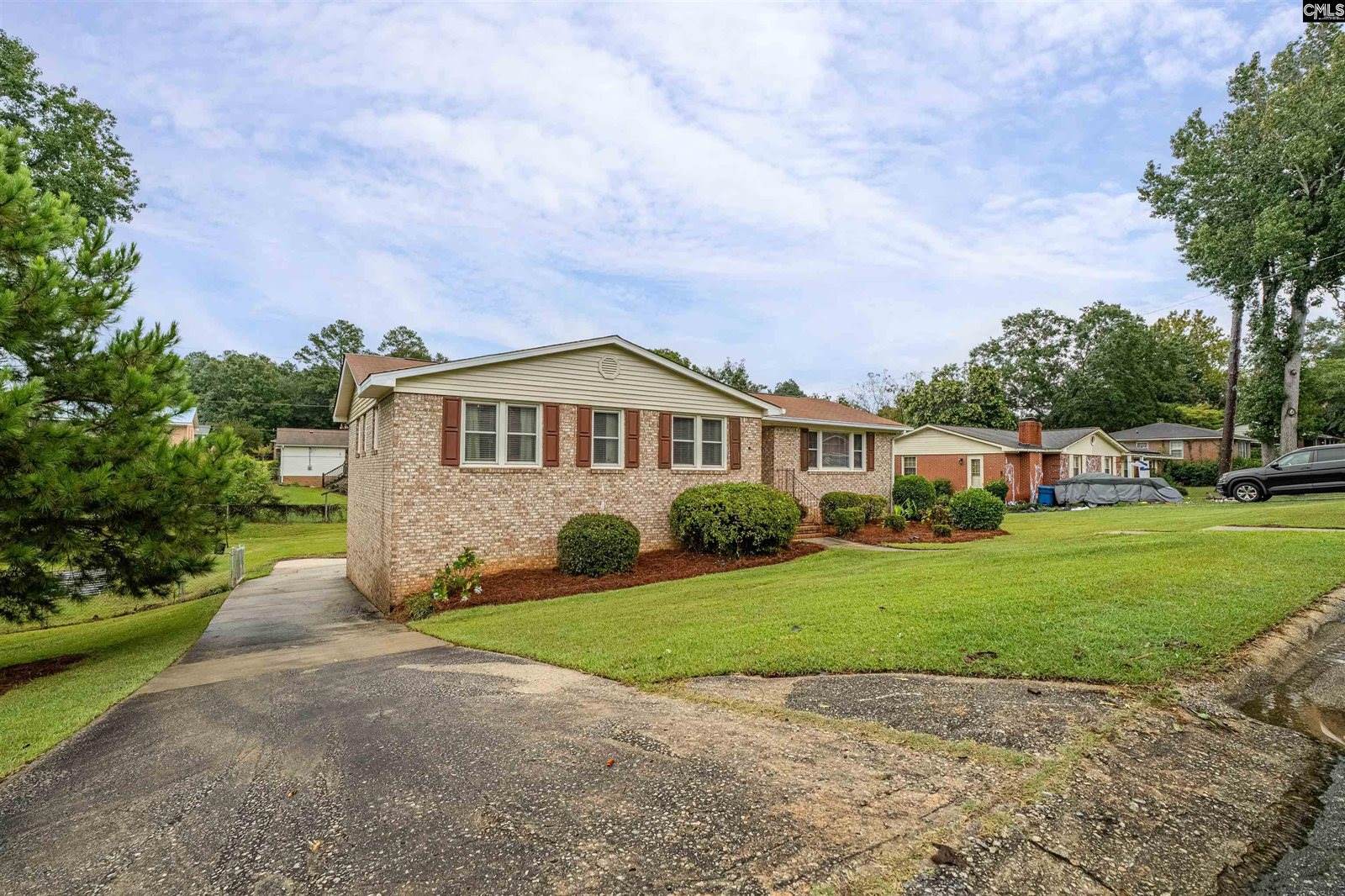916 Mohegan, West Columbia, SC 29169