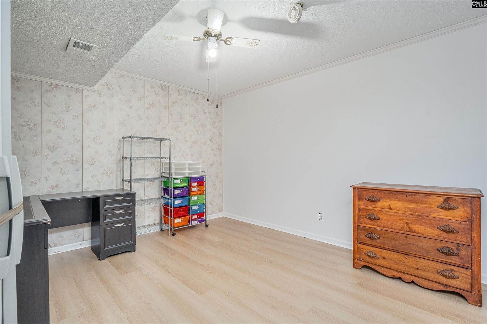 916 Mohegan, West Columbia, SC 29169