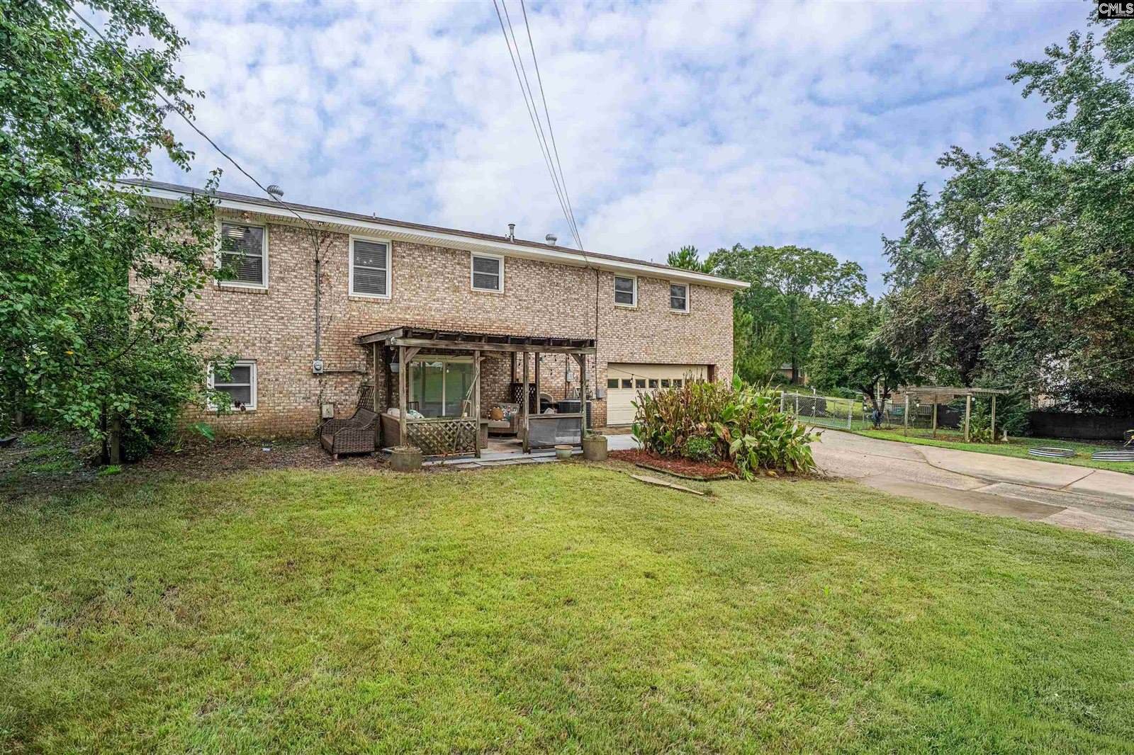 916 Mohegan, West Columbia, SC 29169