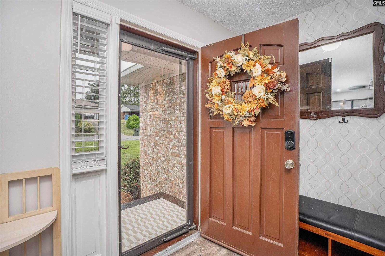 916 Mohegan, West Columbia, SC 29169