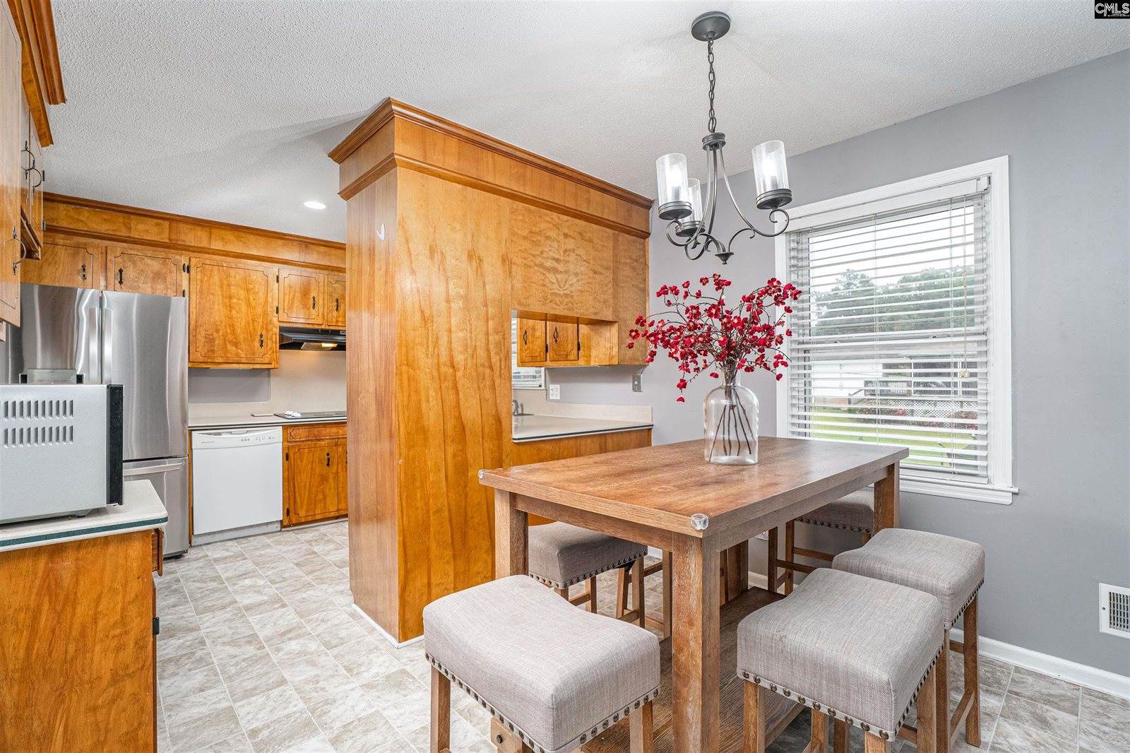 916 Mohegan, West Columbia, SC 29169