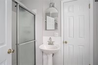 916 Mohegan, West Columbia, SC 29169