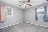 916 Mohegan, West Columbia, SC 29169