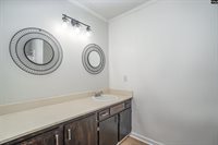 916 Mohegan, West Columbia, SC 29169