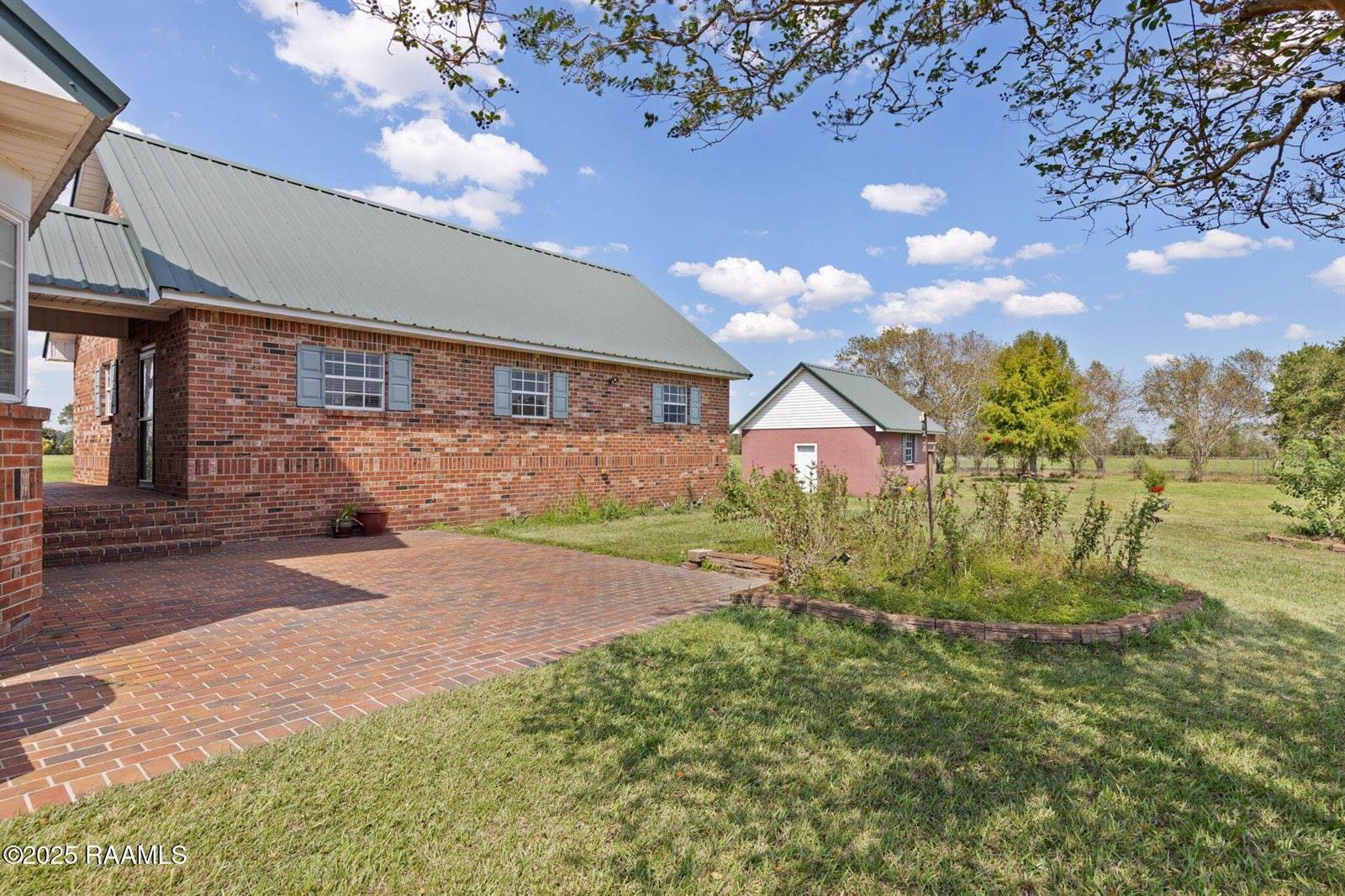 15011 South Guegnon Street, Abbeville, LA 70510