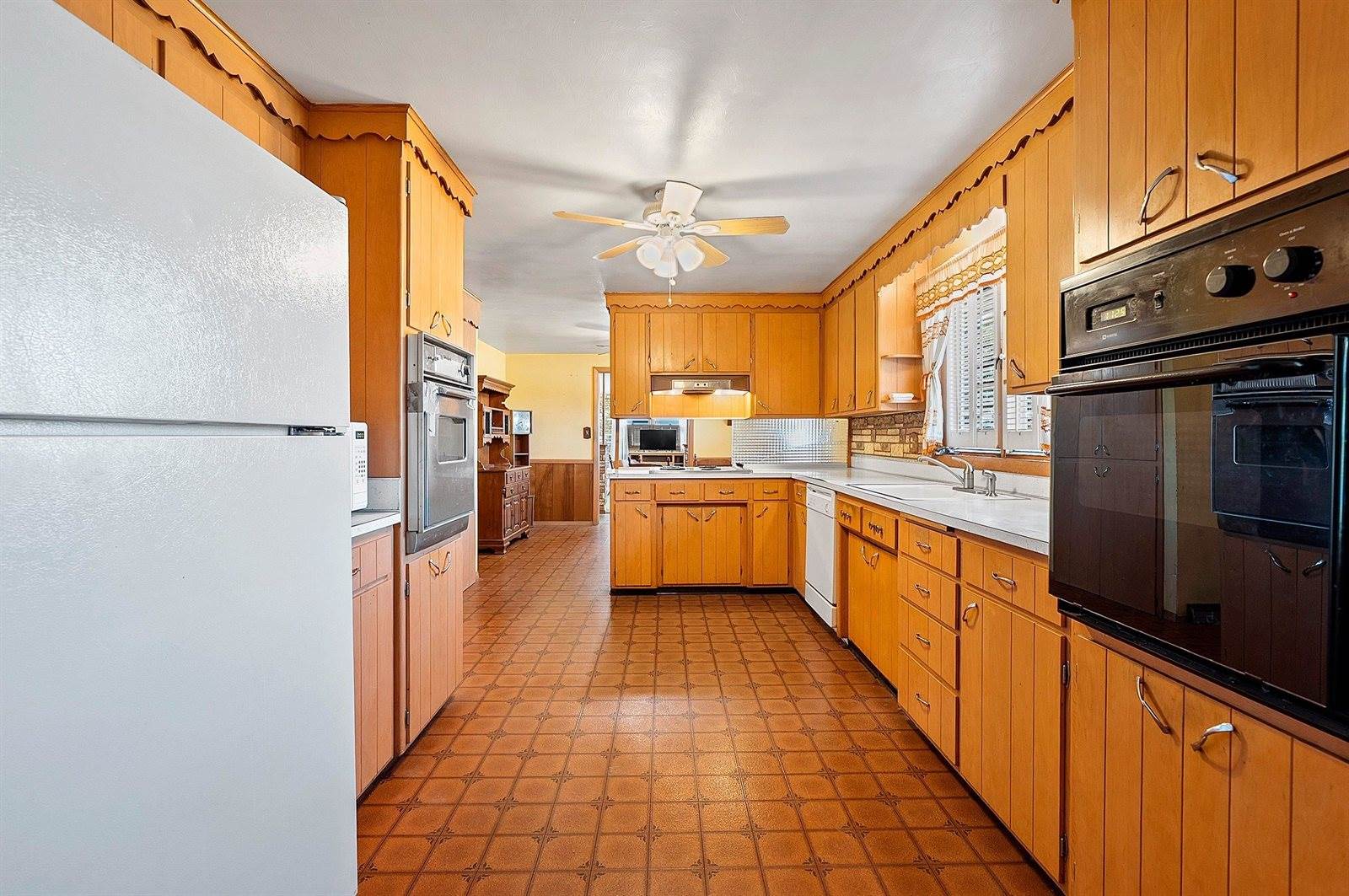 504 North Taylor Street, Green Bay, WI 54303