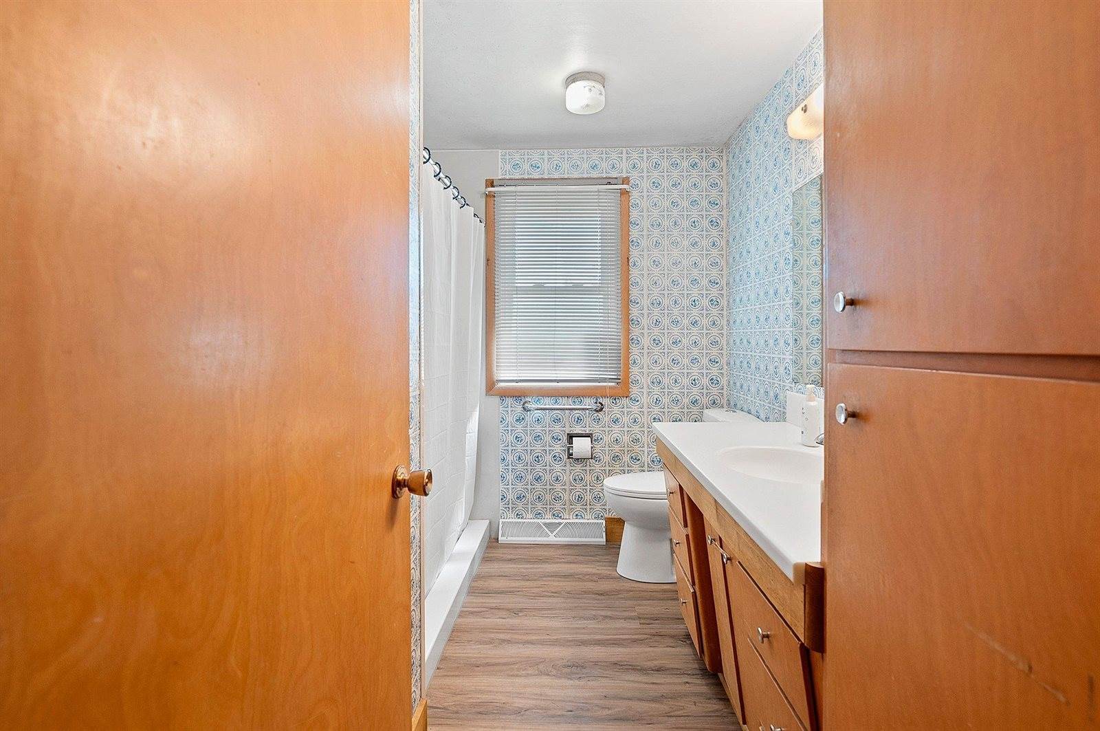 504 North Taylor Street, Green Bay, WI 54303