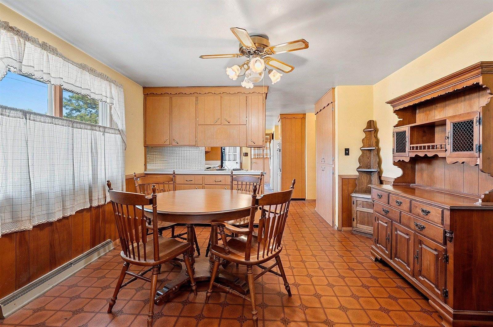 504 North Taylor Street, Green Bay, WI 54303