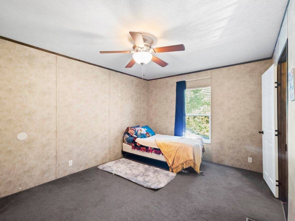 215 North Burgess, Fouke, AR 71837