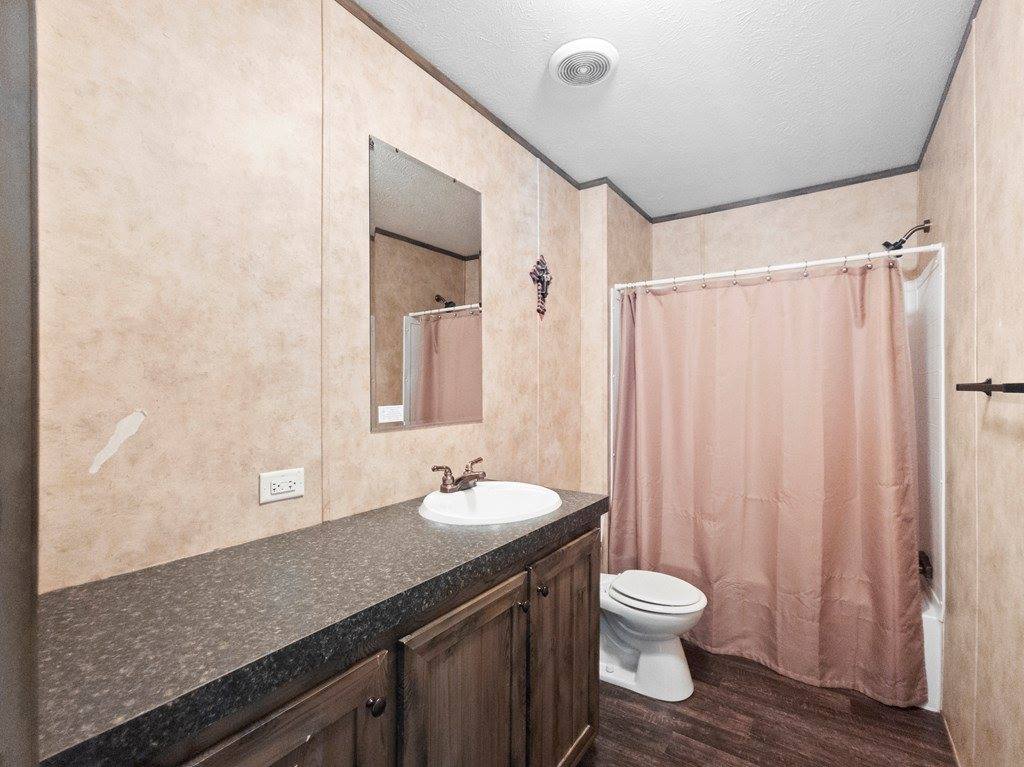 215 North Burgess, Fouke, AR 71837