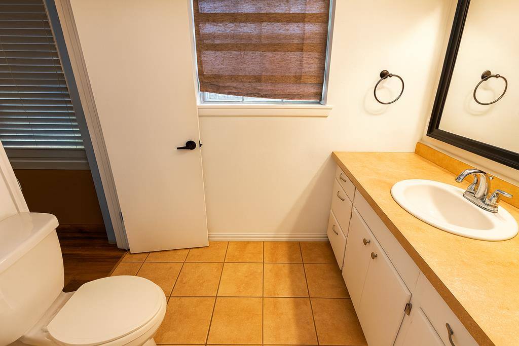 244 Hickerson, Wake Village, TX 75501